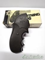 Smith & Wesson