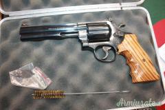 Smith & Wesson