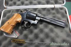 Smith & Wesson