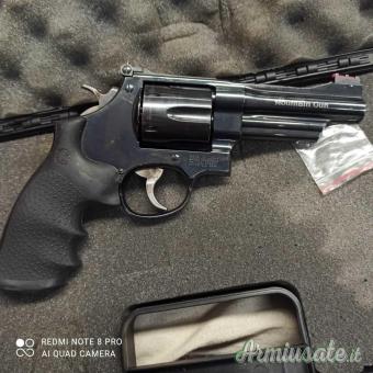 SMITH & WESSON 29 MOUNTAIN GUN cal. 44 Mag.