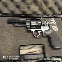 SMITH & WESSON 29 MOUNTAIN GUN cal. 44 Mag.