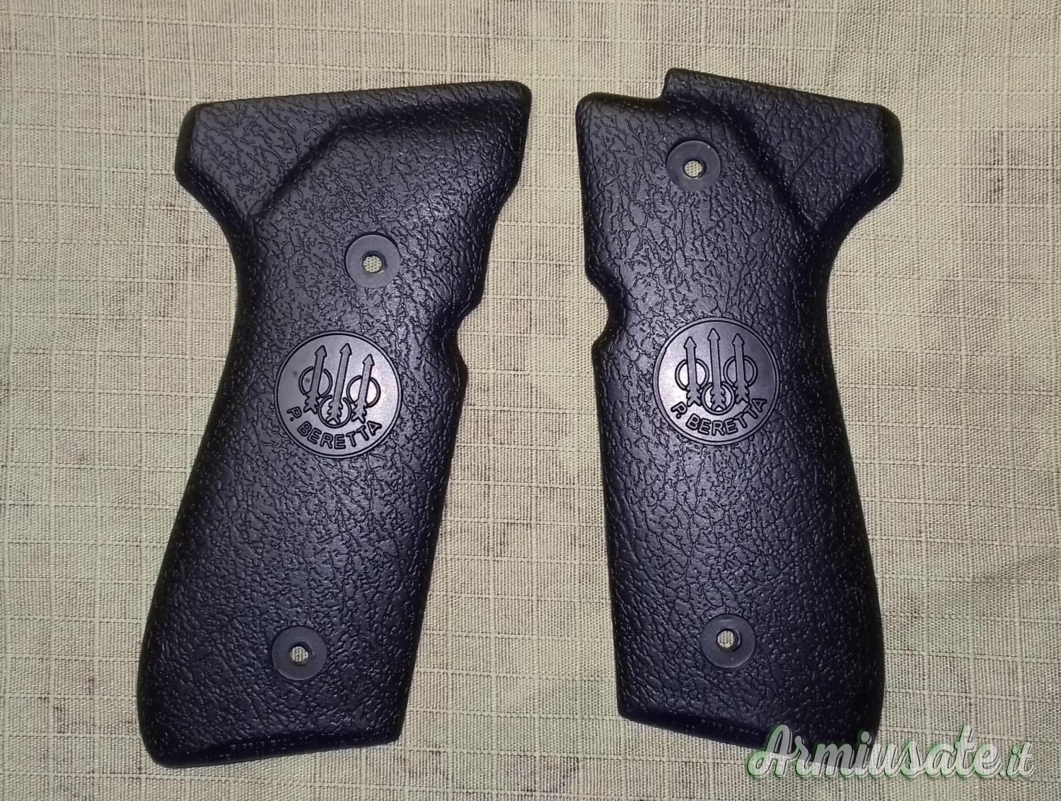 GUANCETTE IN GOMMA, ORIGINALI, NUOVE, PER BERETTA 92, 96 E 98. SOLO TEL. GUANCETTE IN GOMMA, ORIGINALI, NUOVE, PER BERETTA 92, 96 E 98. SOLO TEL.