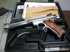 Ruger | Sturm MK III HUNTER .22 LR Long Rifle