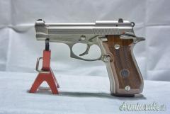 Beretta 84 .380 ACP  | 9x17mm Browning Short