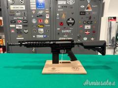 Carabina s/automatica marca Nuova Jager modello AR 15 Xa MAS calibro 223 Remington