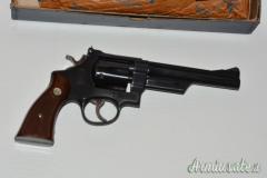 Smith & Wesson