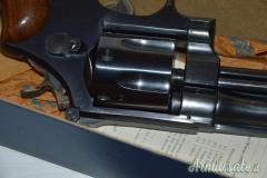 Smith & Wesson