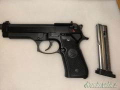 Beretta 92 fs .22 LR Long Rifle