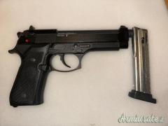 Beretta 92 fs .22 LR Long Rifle