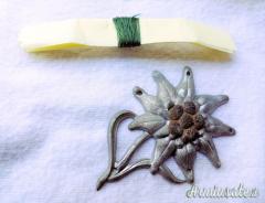 Fregio d'epoca nazista “EDELWEISS” (fiore alpino) per berretti Truppe Jager del HEER Wehrmacht
