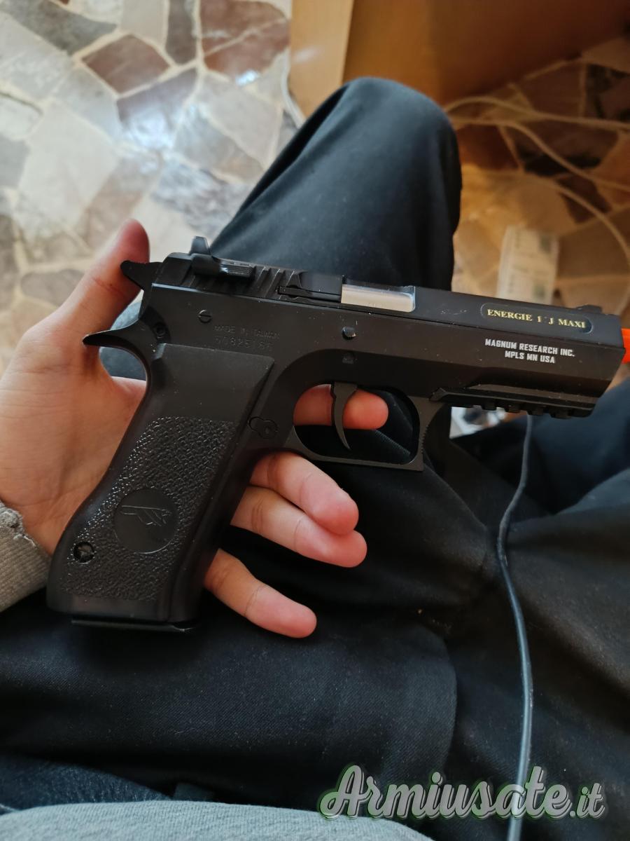 Magnum Research desert eagle 4.5/.177 Magnum Research desert eagle 4.5/.177
