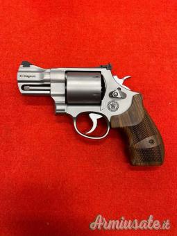 Smith & Wesson
