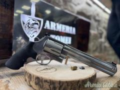 Smith & Wesson