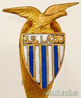Lotto con 3 distintivi epoca fascista anni '30 in scatola dei quali: A.S. ROMA - P.N.F. - S.S. LAZIO