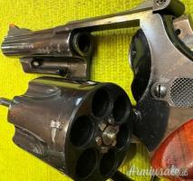 Smith & Wesson