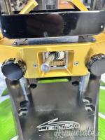 Vendo per passaggio a modello + leggero REST LENZI  ADATTO BR 50 e TLD peso 10 KG peso circa