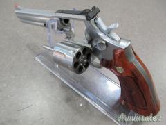Smith & Wesson