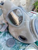 maschera anti-gas nuova con borsa