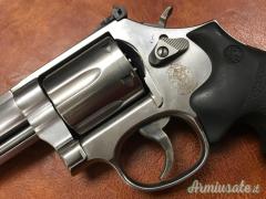 Smith & Wesson