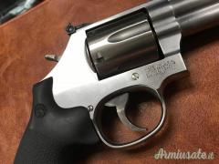 Smith & Wesson