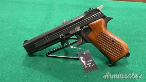 SIG-Sauer 210 4 9x21mm IMI