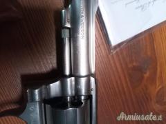 Smith & Wesson