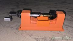 LYMAN Universal Trimmer Tornio per Bossoli con 9 Pilotini #7862000