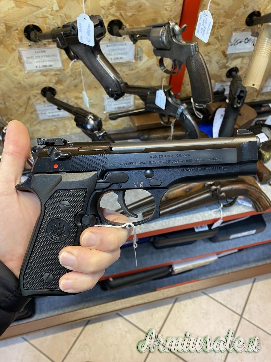 Beretta MOD. 92FS CAL.22 LR Long Rifle (NUOVA) (VEDI LA DESCRIZIONE) Beretta MOD. 92FS CAL.22 LR Long Rifle (NUOVA) (VEDI LA DESCRIZIONE)