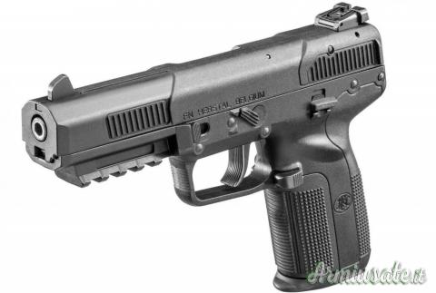 FN Herstal | Fabrique Nationale FiveSeven Black 5.7x28mm