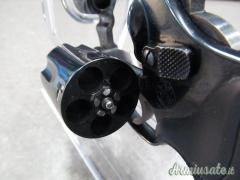Smith & Wesson