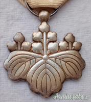 Decorazione nipponica dello “ORDINE DEL SOL LEVANTE” di 8^ classe in Argento (GIAPPONE WW2)