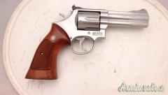 Smith & Wesson