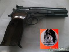 Beretta 76 .22 LR Long Rifle guance sinistra