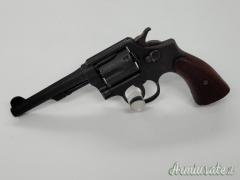 Revolver Smith & Wesson Victory cal 38 SW