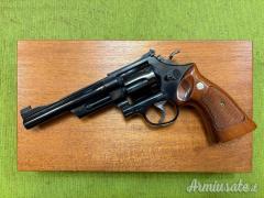 Smith & Wesson