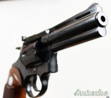 Colt Diamondback .22 LR Long Rifle