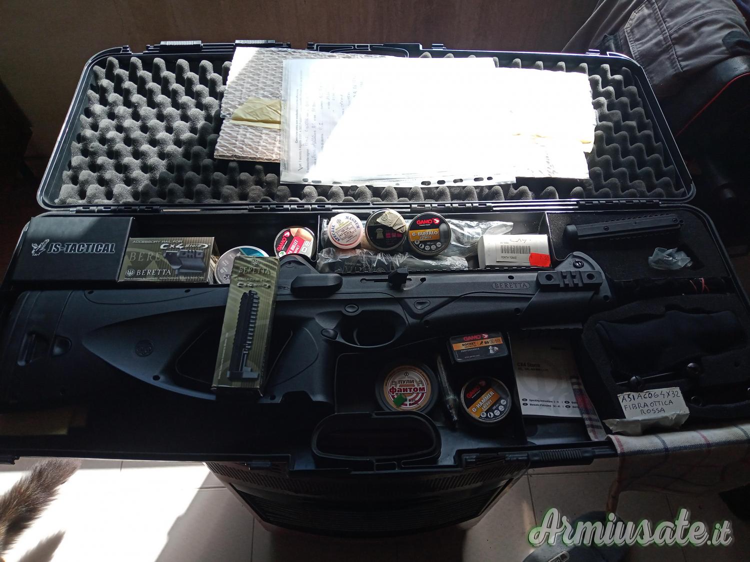 Beretta cx4 co2 4.5/.177 con accessori e regali Beretta cx4 co2 4.5/.177 con accessori e regali