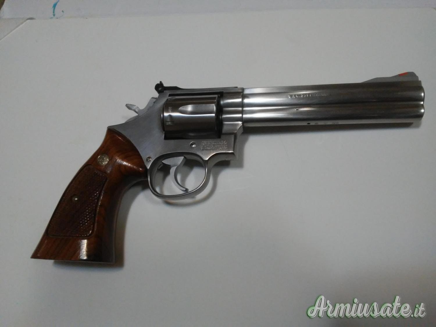 Smith & Wesson 686 serie 3 canna 6 pollici .357 Super Magnum Smith & Wesson 686 serie 3 canna 6 pollici .357 Super Magnum