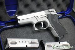 Smith & Wesson 6906 9x21mm IMI