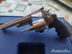 Smith & Wesson 629 - 6 Classic .44 Remington Magnum