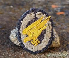 Rara patch in tessuto distintiva di 1’ tipo per “Fallschirmjäger-Regiment 3” della “LUFTWAFFE”.