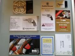 Smith & Wesson mod. 327 TRR8 in cal. .357 mag.