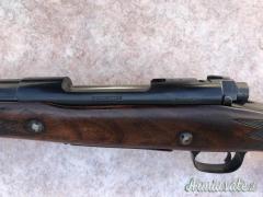 Carabina Winchester modello 70 cal 375 holland condizioni ottime  per info contattaci
