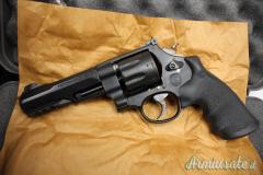 Smith & Wesson