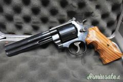 Smith & Wesson