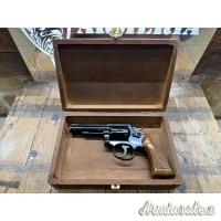 Smith & Wesson