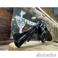 Smith & Wesson