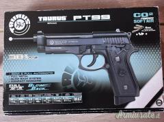 Pistola Taurus PT99 replica