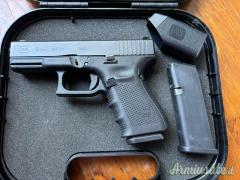 Glock 19 9x21mm IMI