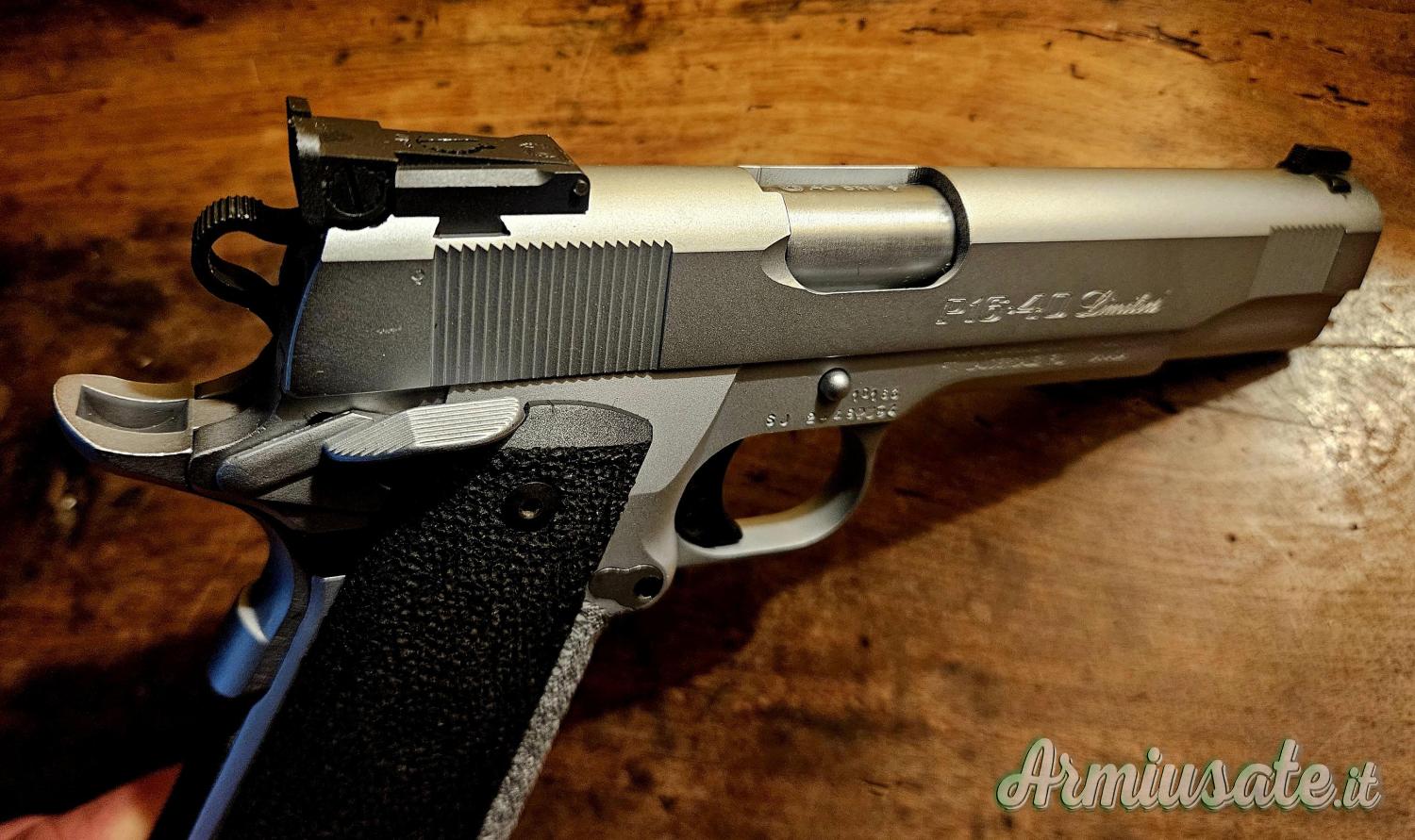 Smith & Wesson Smith & Wesson